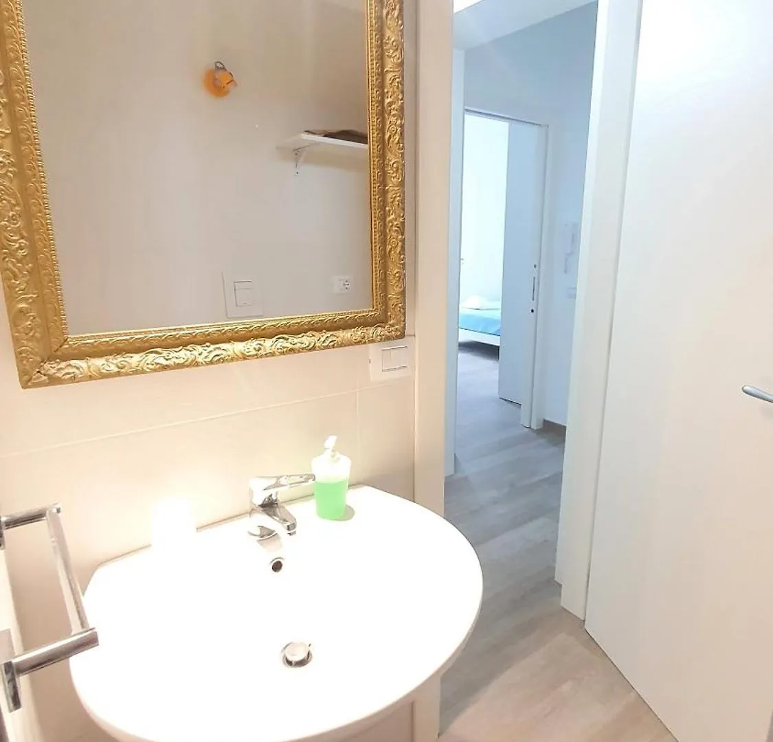 Blue Seaview Villa 巴里